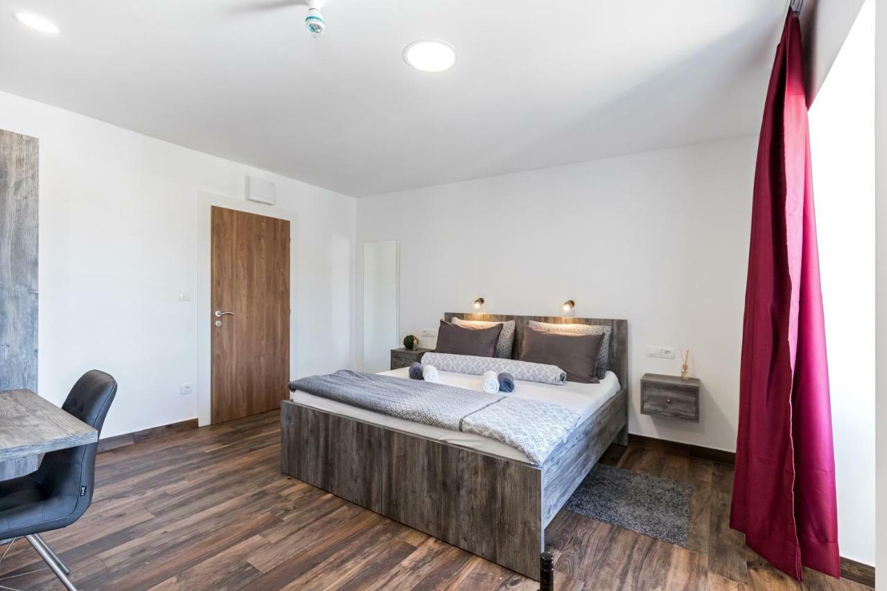 ספליט Apinelo Port Rooms מראה חיצוני תמונה